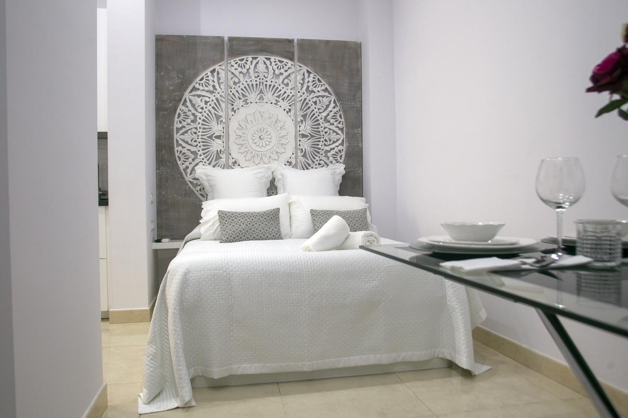 Panther Home Luxury Dreams Sevilla Екстериор снимка