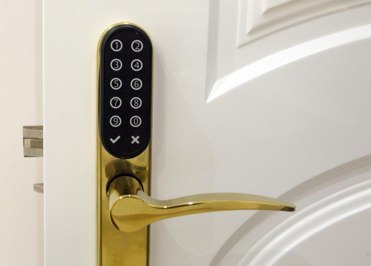 Panther Home Luxury Dreams Sevilla Екстериор снимка