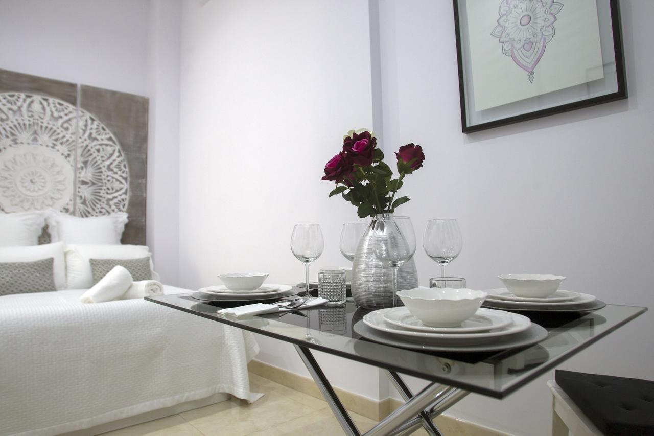 Panther Home Luxury Dreams Sevilla Екстериор снимка